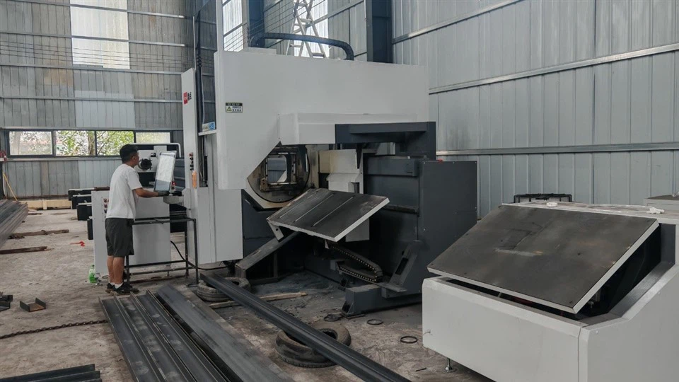6000W Pipe Laser Cutting Equipment price 6000W Pipe Laser Cutting Equipment price
